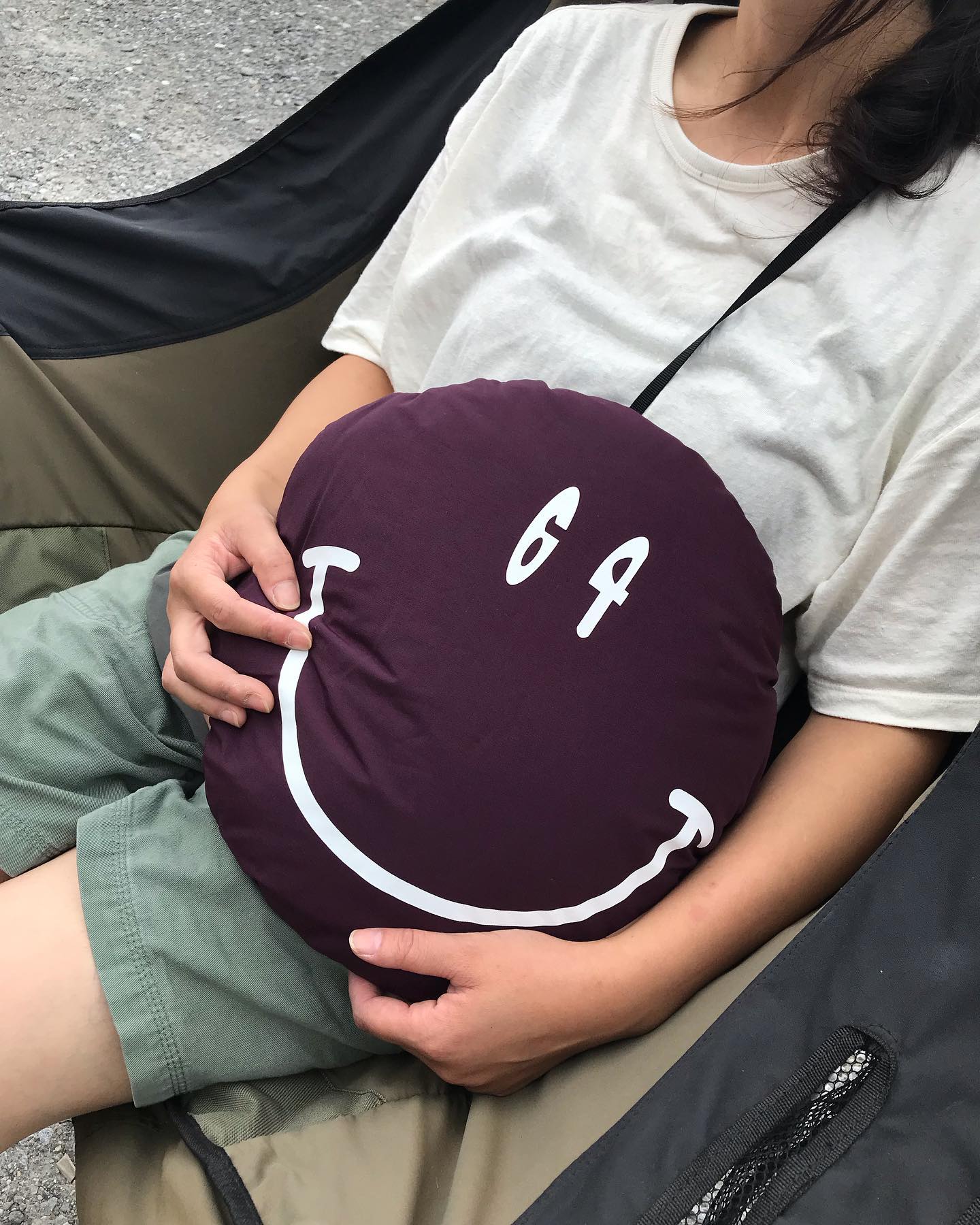 grn outdoor60/40 CUSHION BLANKET ROKUYON60/40 CUSHION BLANKET MOUNTAINこちらもgrn outdoorさんから、かわいいクッションが入荷️クッションなのかブランケットなのか、パッカブルになっているのでブランケットで使用しない時はクッションで️こちらもこれからの季節にバッチリです^_^@grn_outdoor #grnoutdoor #60/40クロス#ブランケット #クッション #キャンプ #羽織 #肌寒い @stovehouse.woodstove