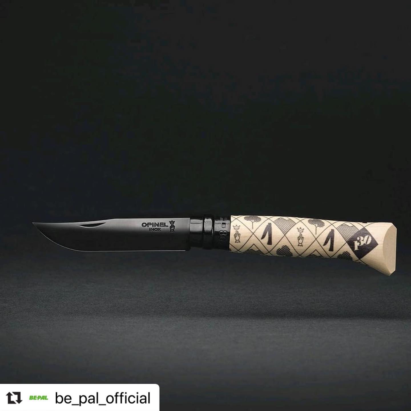 #Repost @be_pal_official with @make_repost・・・祝130周年！黒いブレードが特徴の「限定アニバーサリーナイフ」がオピネルより発売⠀⠀⠀⠀⠀⠀⠀⠀⠀⠀⠀⠀⠀⠀⠀⠀⠀⠀⠀⠀⠀⠀⠀⠀⠀⠀⠀⠀⠀⠀⠀⠀⠀この記事はWebからご覧いただけます。﻿プロフィールからサイトにアクセス！﻿　﻿⠀﻿﻿﻿⠀⠀⠀⠀⠀⠀⠀⠀⠀⠀﻿﻿﻿﻿⠀⠀⠀⠀⠀⠀⠀#bepal #ビーパル #camp #キャンプ #登山 #outdoor #アウトドアビーパルでも取り上げられてるオピネル130周年限定記念モデル。しっかりとシリアルナンバーもついてレア度増し増しの逸品です️残りわずかです️ビーパルでは130周年限定のシエラカップの付録付き️どちらも今だけ#オピネル #オピネルナイフ #opinel #opinelknife #アウトドア #キャンプ #ストーブハウス原村 #八ヶ岳 #薪ストーブ #原村 #富士見