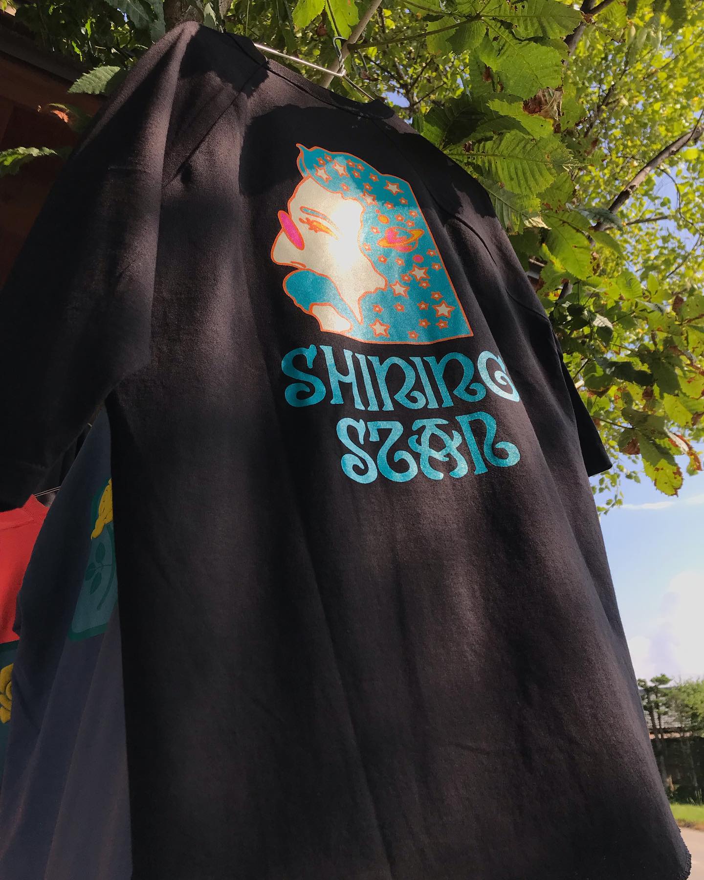gowest fall&winter collectiongowest 秋冬コレクションが早くも入荷しました^_^3/4丈、ロングスリーブと長い時期着こなせるシャツとなります。SKULLとSHININGの2パターンとなります秋冬物がこれから続々と入荷しますが、先ずこちらを皮切りに^_^#gowest #gohemp #fallwinter #apparel #秋冬コレクション @gohemp @juzu_officialstore @gowest_official @haveagratefulday_official @stovehouse.woodstove