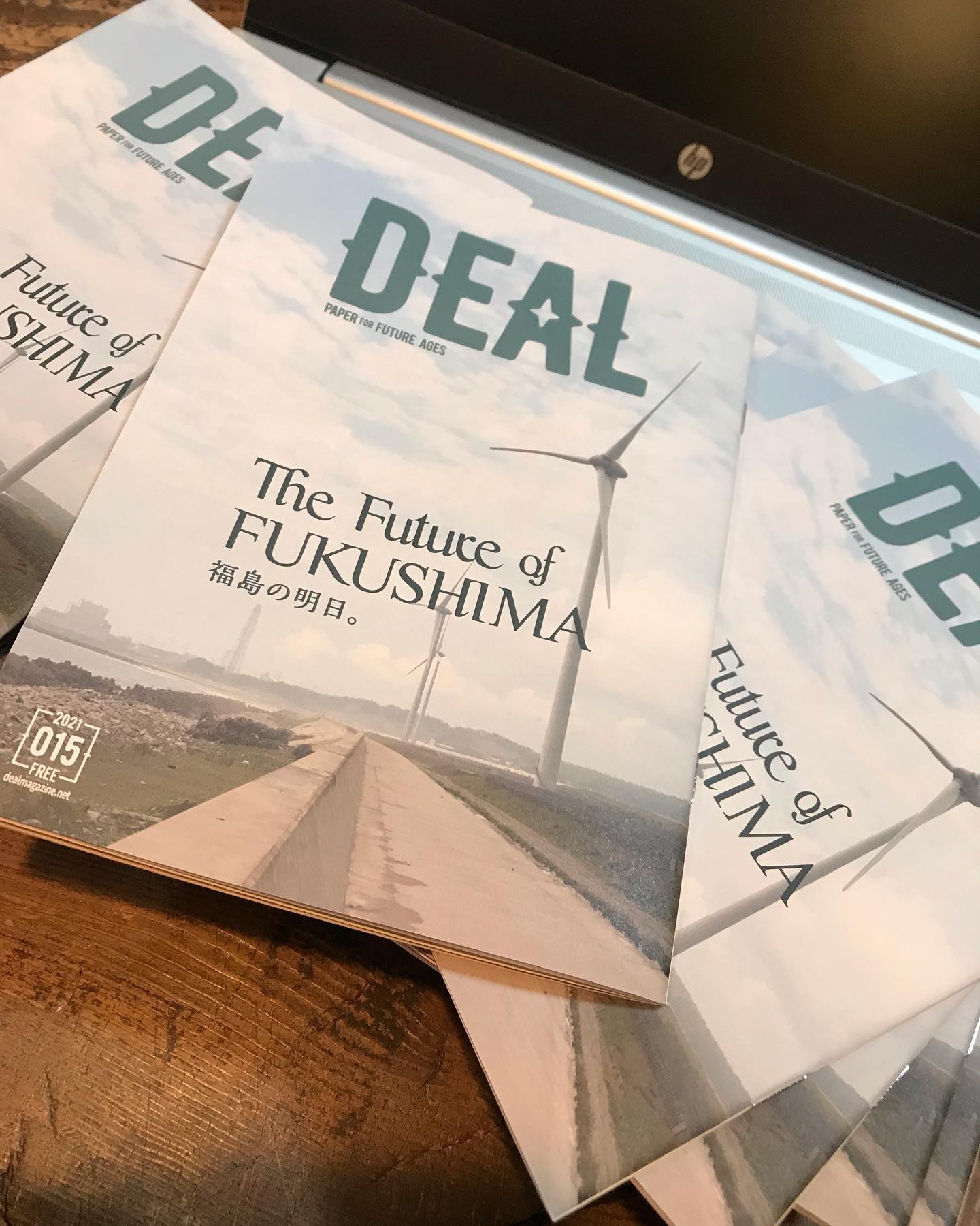 DEAL 2021 015到着しました。福島の今、これからの未来を考える。日本の未来に繋がること。ページを一枚一枚めくり、普段からお取引させていただいております諸先輩方の広告を見るたび、心が躍る幸せ。DEAL。いつもありがとうございます。#日本の未来 #福島 #deal #remilla #purveyors #gohemp #beeecowraps #ahopehemp #specialthanks