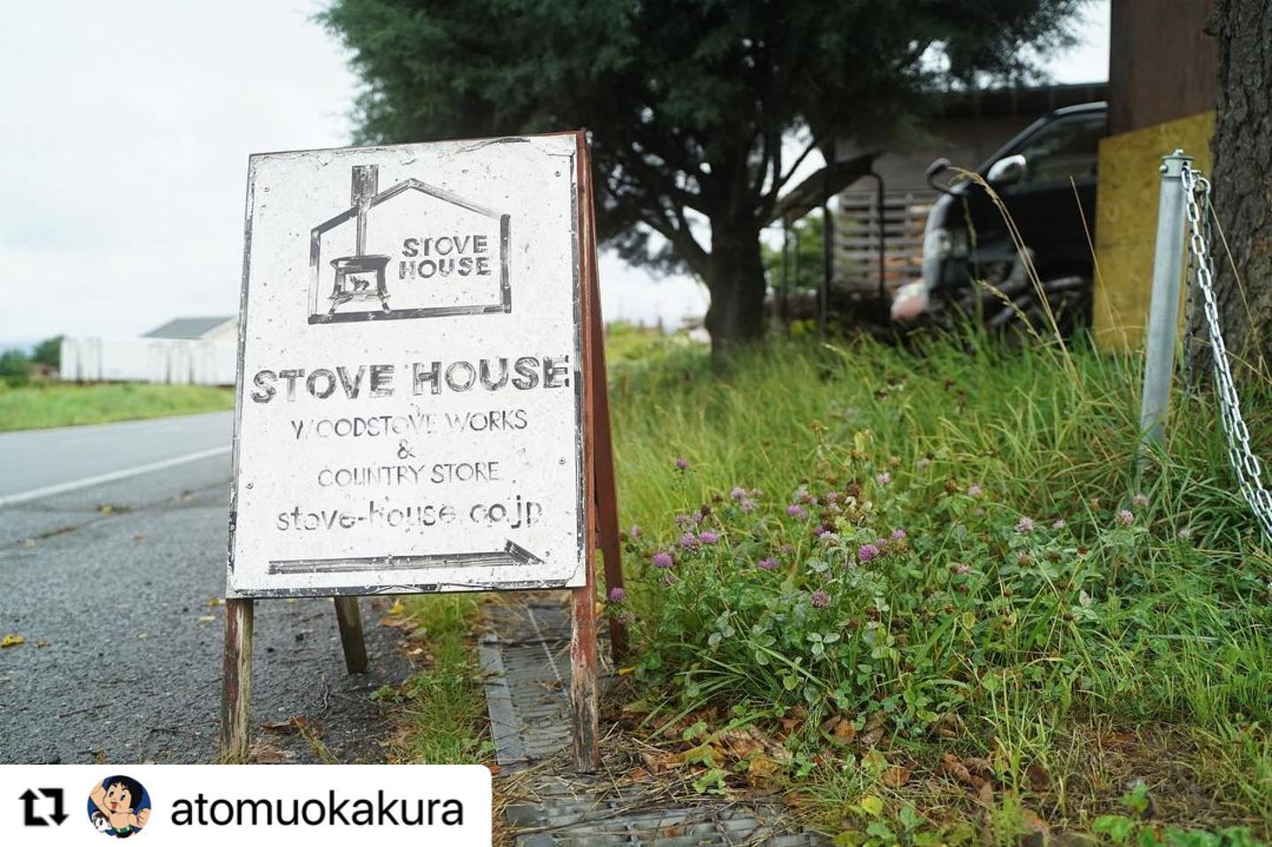 大きなタープの下で輪になって話せる事も、ある意味この土砂降りが無ければ出来なかったコト。@grn_outdoorの大きなタープに助けられました。本当にありがとうございました。#Repost @atomuokakura with @make_repost・・・.今回自分は初めてのご訪問ウチのブランドを展開してくださってる.@stovehouse.woodstove.お店の名前の通り薪ストーブや暖炉を販売している会社が運営しているこだわりの詰まったアウトドア用品店こちらの店先をお借りして小さなイベントを開催致しました🏻‍♂️..#camp #アウトドア#outdoorキャンプギアcamplife#campgear#outdoors#outdoorlife#campstyle#outdoorgear#sotoasobi#キャンプ#キャンプ行きたい#乾杯#キャンパイ#CAMPAI#a7iii#sony#おうち時間#カメラ初心者#カメラのある生活#カメラ好きな人と繋がりたい#長野#原村