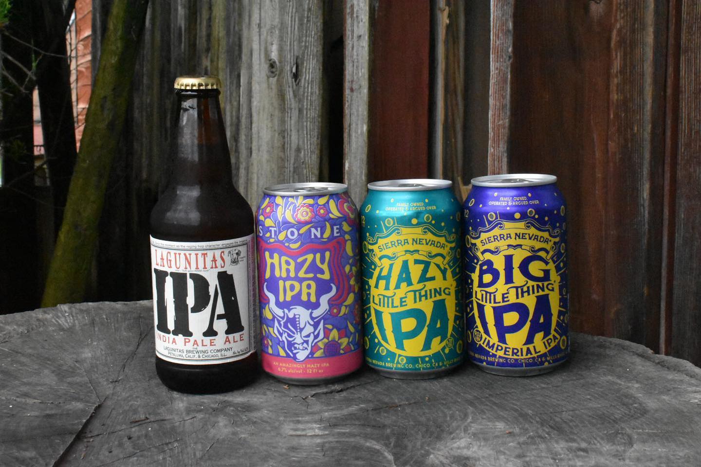 アメリカクラフトビール界の大御所からIPA着陸STONE、SIERRA NEVADA、LAGUNITAS、どれも、間違いないフレーバーと良い具合のクセがあり、好きなビールの中にランクインしてしまう程のハマり具合。インパクトの強いホップ感とスッキリとした抜け感を、是非ご堪能ください#クラフトビール #ipa #hazyipa #stonebrewing #sierranevada #lagunitas #クラフトビール量り売り #タップルーム #八ヶ岳 #原村 #ストーブハウス原村